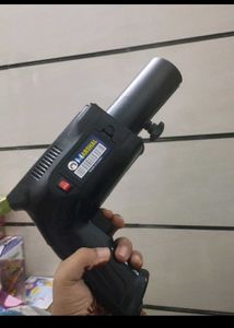 2 gun + 4 refills