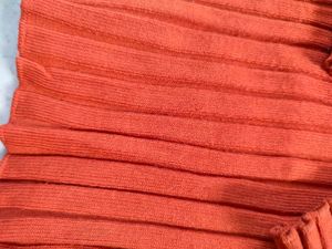 Ribbed V-Neck Long Sleeve Top
