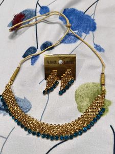 Gold & Blue Gemstone Necklace Set