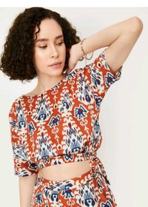 Stylish Printed Crop Top
