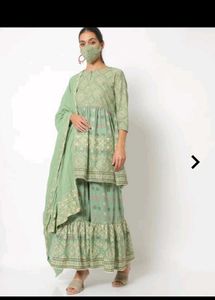 Green Printed Kurta Set . no Dupptta.  size M