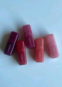 Huda Beauty Blush