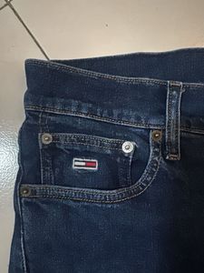 NEW!Fresh!ORIGINAL Tommy Hilfiger Dark Wash Jeans