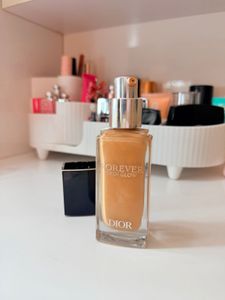 Dior Forever Skin Glow Foundation