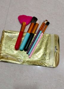 Cosmetic Brush Set with Pouch