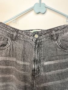 jeans for mid size girlie