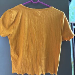 Mustard Ribbed Button-Up Crop Top size M