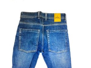 SKINNY TONE JEANS FOR MENS