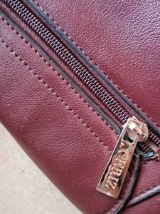 ❤️Branded Cute Wine Colour Sling Bag,❤️
