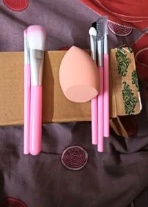 COMBO (corner Rack, makeup Brush,Painting Brush)
