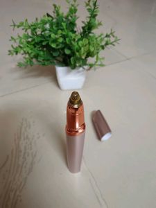 Rechargeable Eyebrow trimmer...