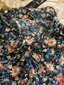 Floral Print Tie-Neck Top