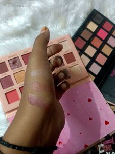 Eyeshadow Palettes - Beauty Essentials