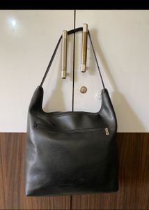 Baggit Black Faux Leather Shoulder Bag