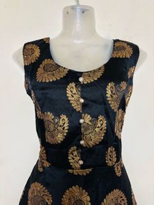 Elegant Black & Gold Brocade Gown