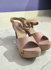 Chic Pink Platform Heels