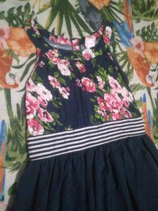 Floral Print Sleeveless Midi Dress