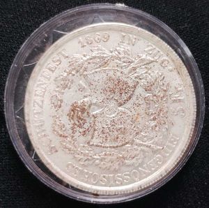Vintage 1422 Silver Coin Replica.