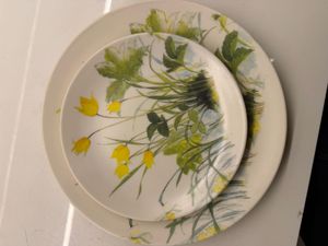 Floral Dinnerware Set Microwave safe