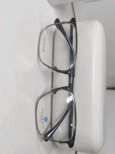 Scorpio Eyewear Metal Frame Glasses