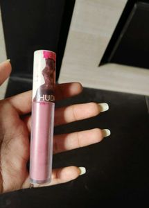 Huda Beauty Liquid Matte Lipstick
