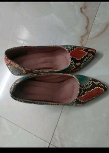 Stylish Snake Print Heels