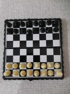 Traveller's Magnetic Chess