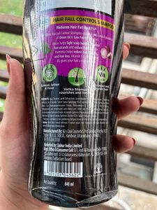 Dabur Vatika Onion Hair Fall Control Shampoo - 640ml | Up to 97% Hair Fall Reduction I With Onion and Saw Palmetto I No Nasties Shampoo | Fortified with Vitamin E &amp; Pro-Vitamin B5