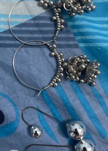 Earings