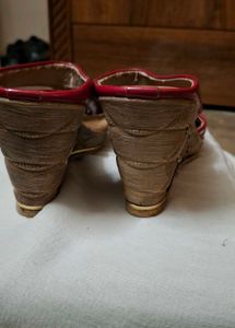 Chic Red Wedge Sandals