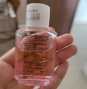 Lakme Gel Nel polish + Free nail paint remover