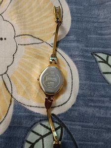 Elegant Gold Sonata Watch