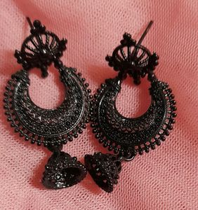 🖤✨️ Stunning Earrings ✨️🖤