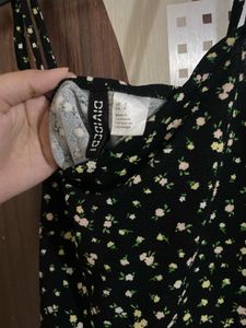 H&M Floral Print Mini Dress🪷