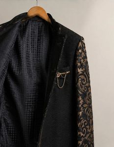 Elegant Men's Sherwani Dress