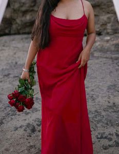 Elegant Red Spaghetti Strap Maxi Dress