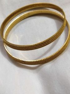 Elegant Gold Tone Bangles Set💫✨✨