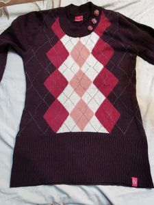 Chic Argyle Knit Sweater