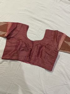 Beautiful Pink Saree with Intricate Motifs