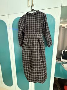 Chic Checked Midi Dress