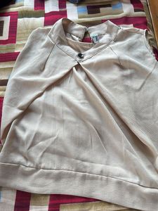 Elegant Beige Sleeveless crop Top