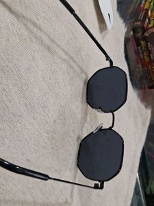 Stylish Black Hexagonal Sunglasses