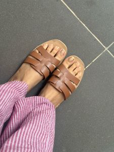 Stylish Brown Flats