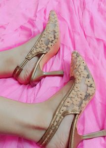 FLOWER EMBROIDED SLING BACK HEELS