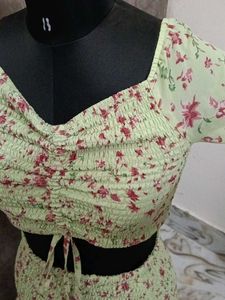 Floral Print Crop Top &amp; Skirt Set