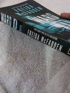 Freida McFadden Ward D Thriller Book