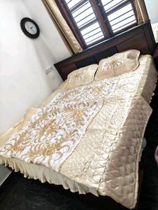 King Sized Satin Bedding Set
