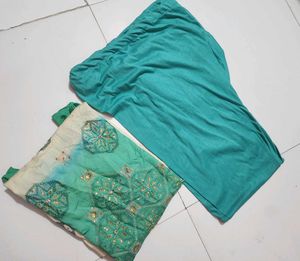 Embellished Kurta Set with Pants