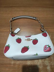 U/A quality Coach replica teri shoulder bag.