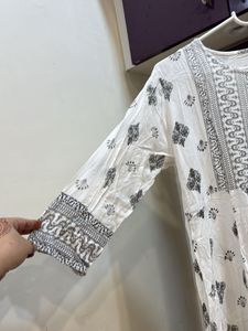 Elegant Printed Kurta Size L